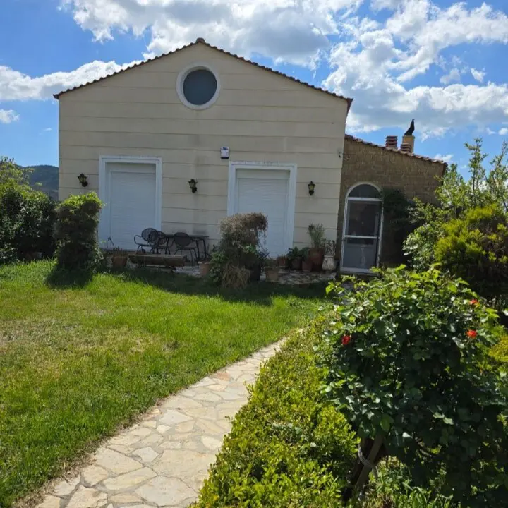 Detached House Of 360 M² In Thessaloniki