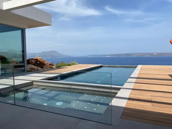 Villa Of 406 M² In Crete