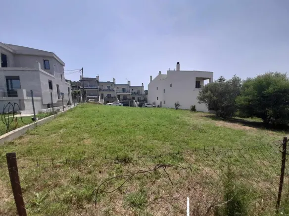 Land Of 583 M² In The Suburbs Of Thessaloniki