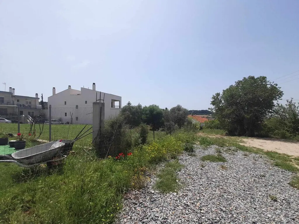 Land Of 583 M² In The Suburbs Of Thessaloniki