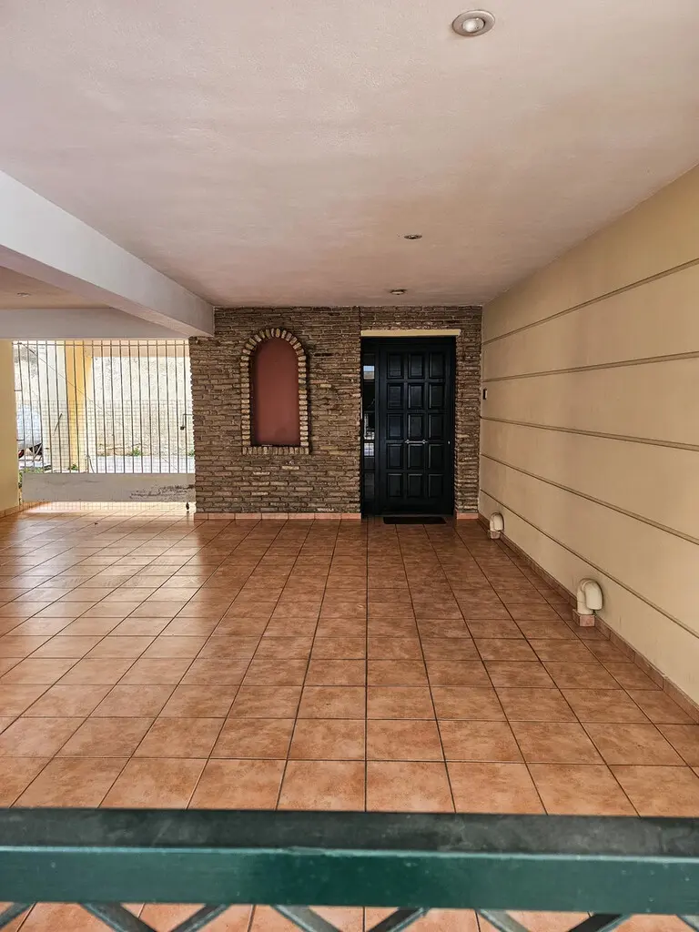 Flat Of 65 M² In Athens