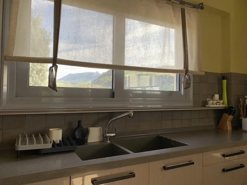 Detached House Of 340 M² In Loutraki