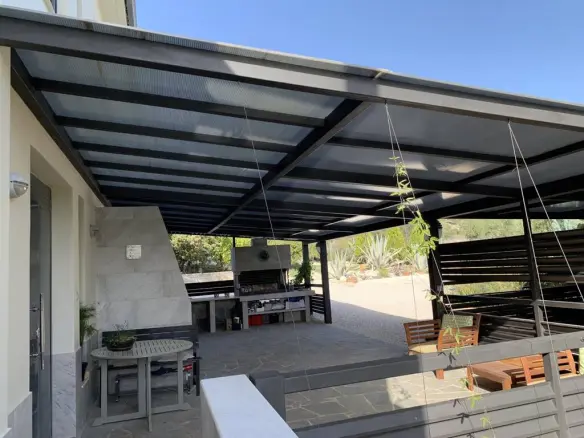 6-bedroom Detached House In Loutraki-perachora, Greece (340 M²)