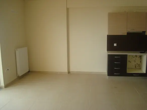 2-bedroom Flat In Agioi Theodoroi, Greece (80 M²)