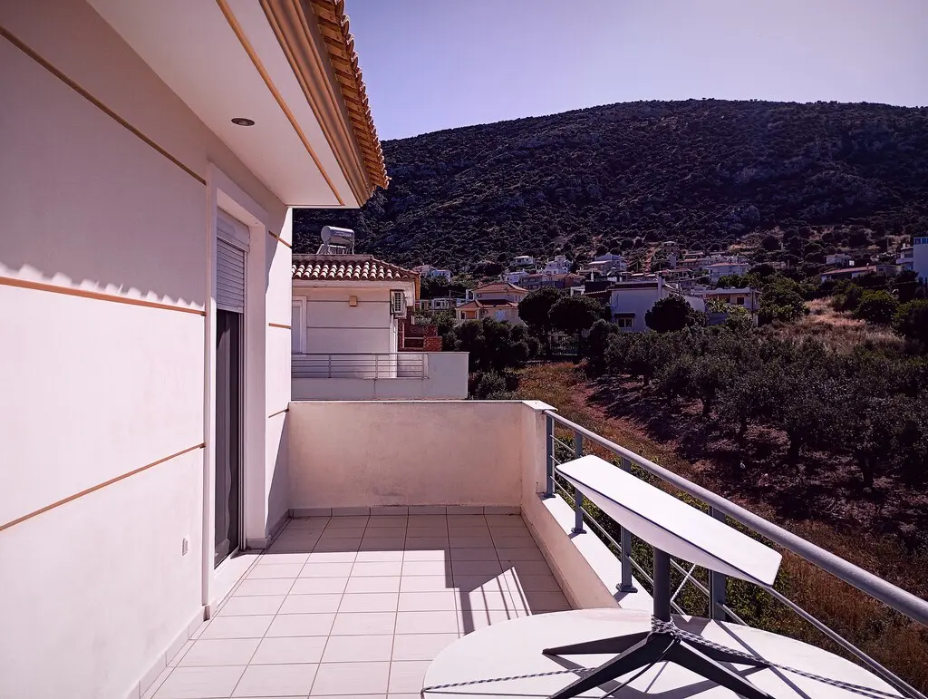 Maisonette Of 200 M² In Attica