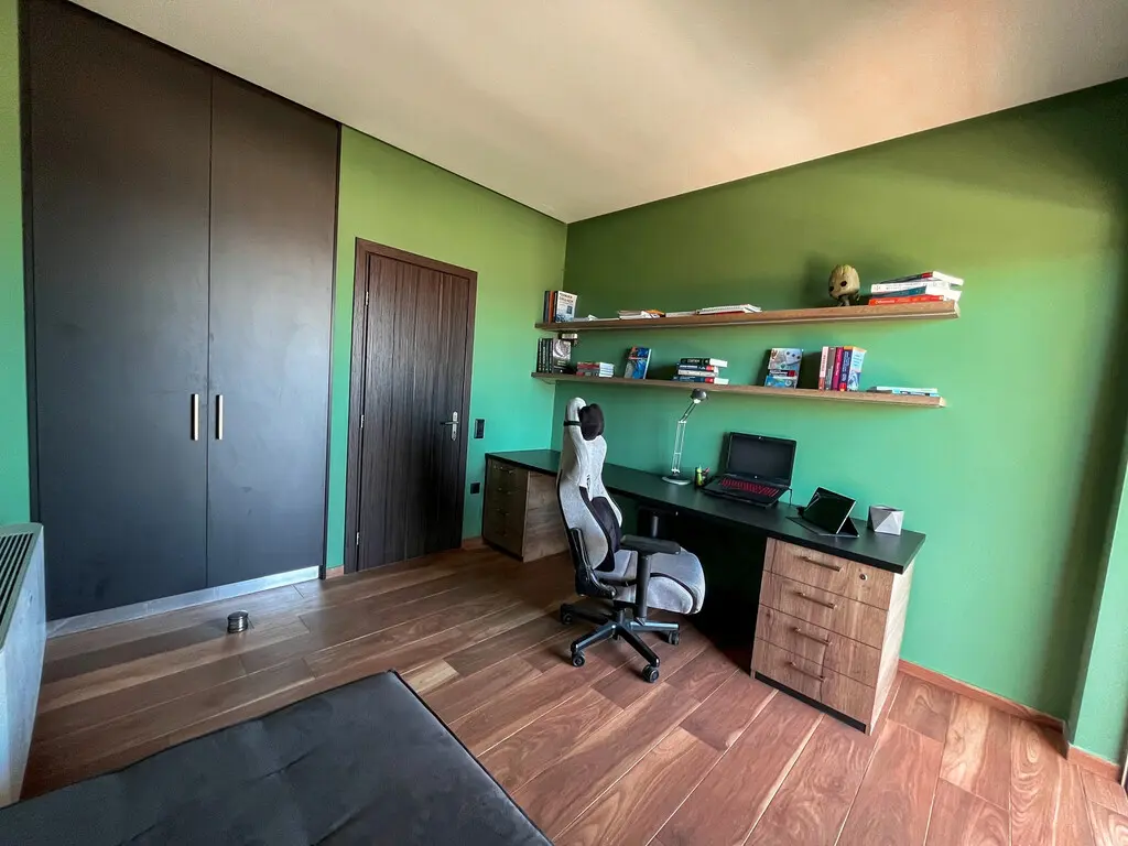 Flat Of 100 M² In Attica