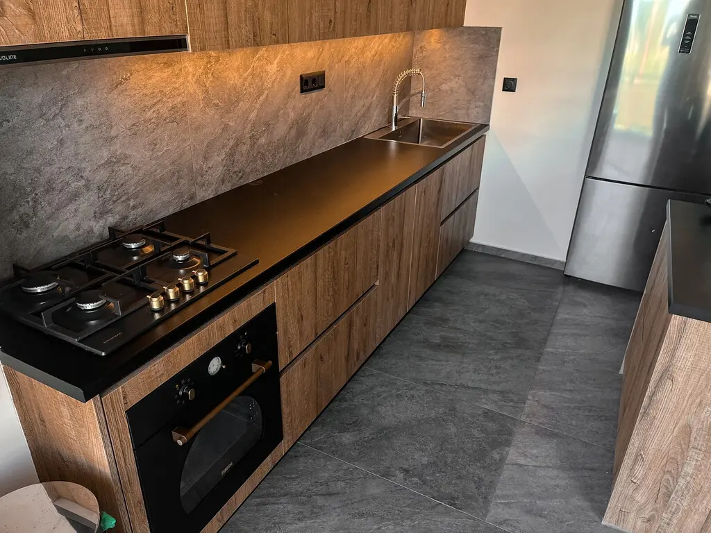 Flat Of 100 M² In Attica