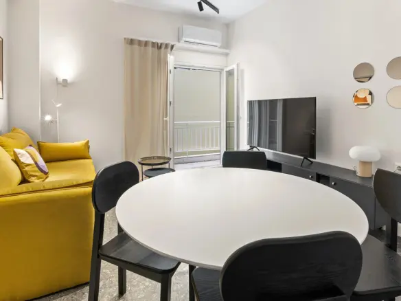 1-bedroom Flat In Piraeus Port / Center, Greece (52 M²)