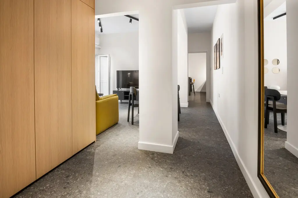 Flat Of 52 M² With In Athens