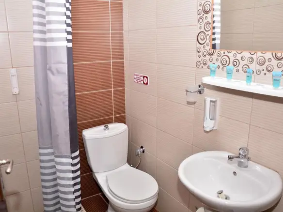 Hotel In Katerini, Greece (729 M²)