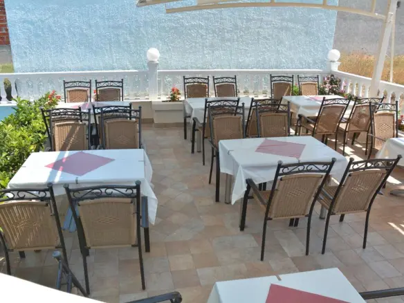 Hotel In Katerini, Greece (729 M²)