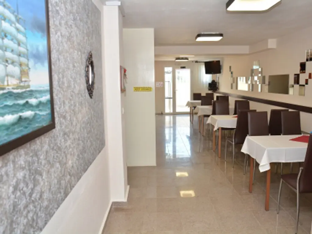 Hotel Of 729 M² On The Olympic Coast
