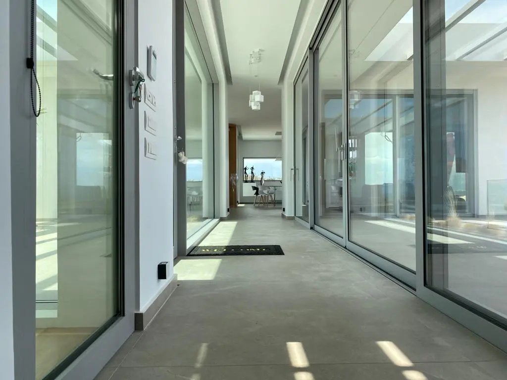 Villa Of 406 M² In Crete