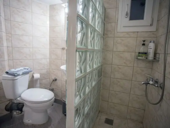 2-bedroom Flat In Center Of Thessaloniki, Greece (65 M²)