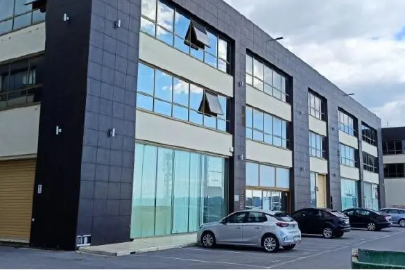 Commercial Property Of 604 M² In Thessaloniki