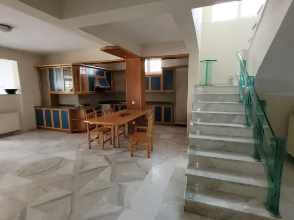 8-bedroom Detached House In Chortiatis, Greece (450 M²)