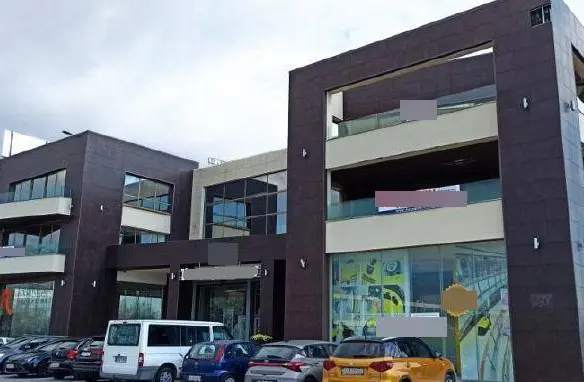 Commercial Property Of 454 M² In Thessaloniki