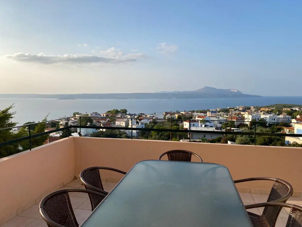 Villa Of 143 M² In Crete
