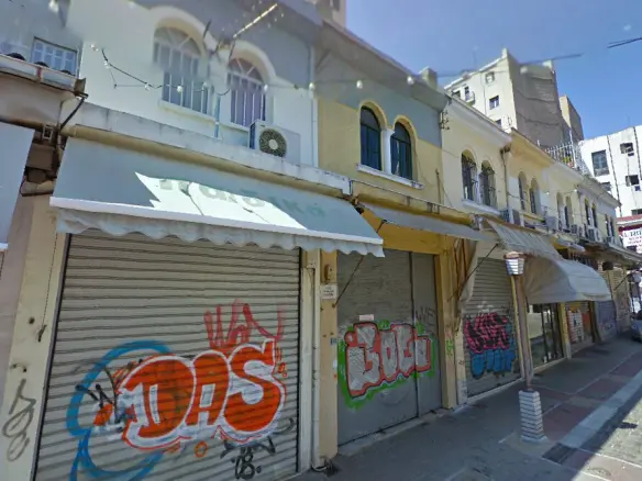 Building In Center Of Thessaloniki, Greece (95 M²)