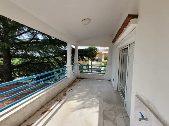 8-bedroom Detached House In Chortiatis, Greece (450 M²)