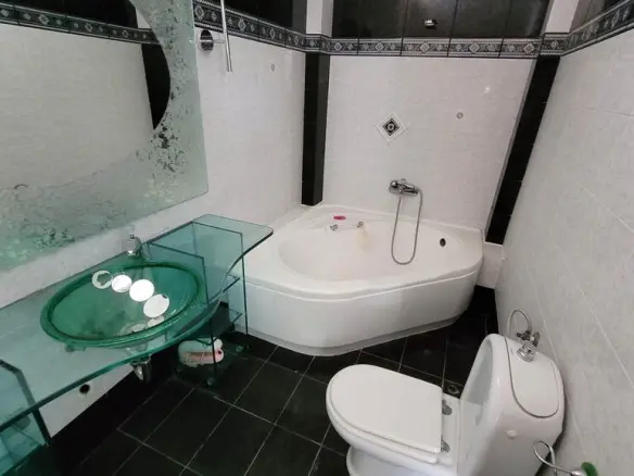 8-bedroom Detached House In Chortiatis, Greece (450 M²)