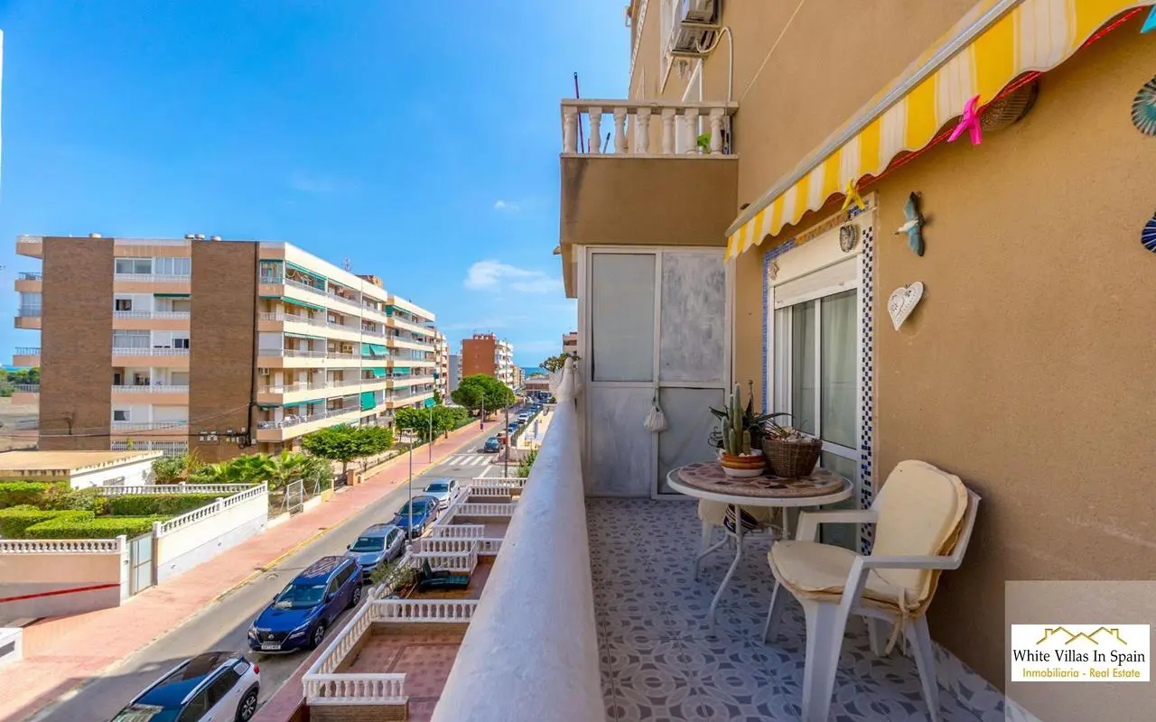 Apartment Of 65 M² In Punta Prima, Spain