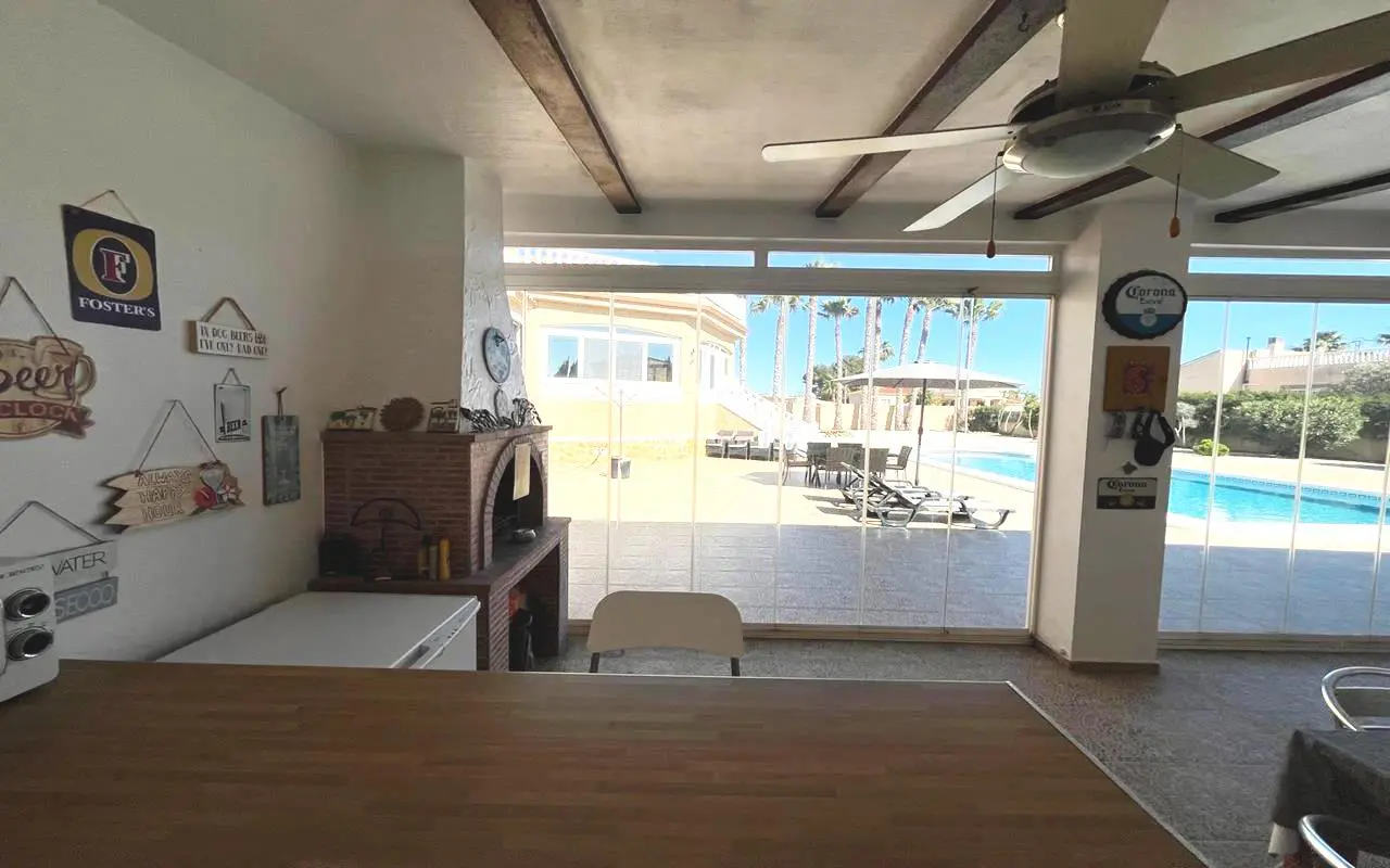 Country House Of 224 M² In Catral, Spain