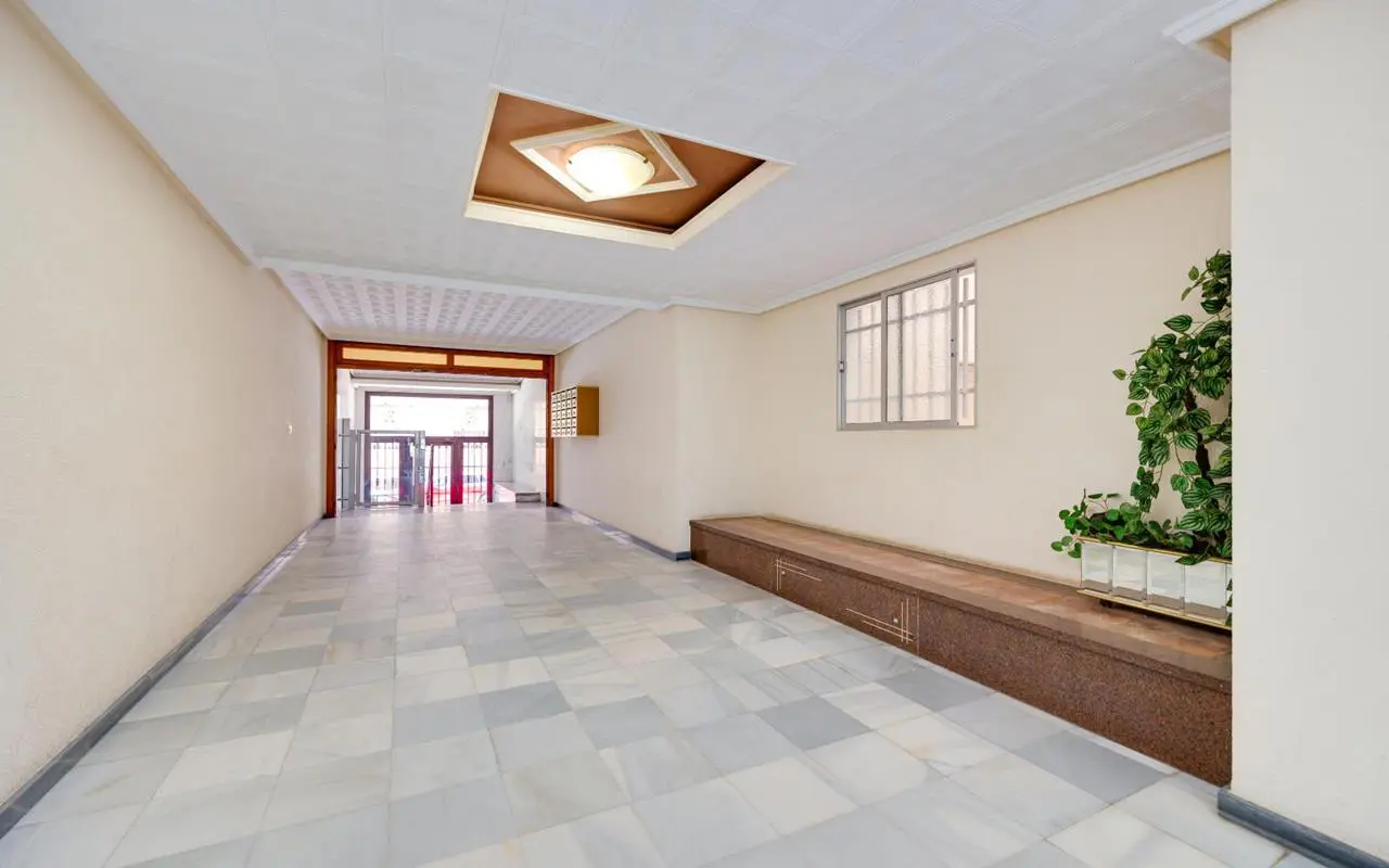 Apartment Of 115 M² In Torrevieja
