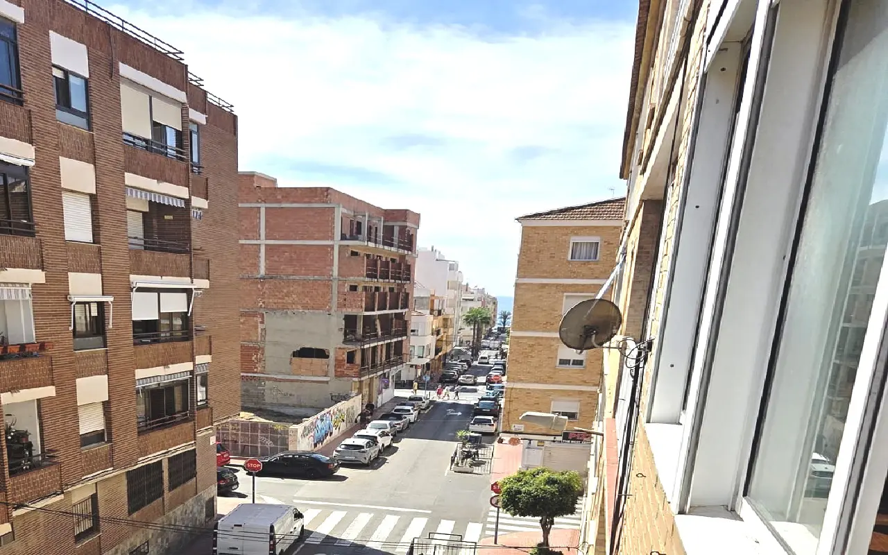 Apartment Of 75 M² In Torrevieja, Spain