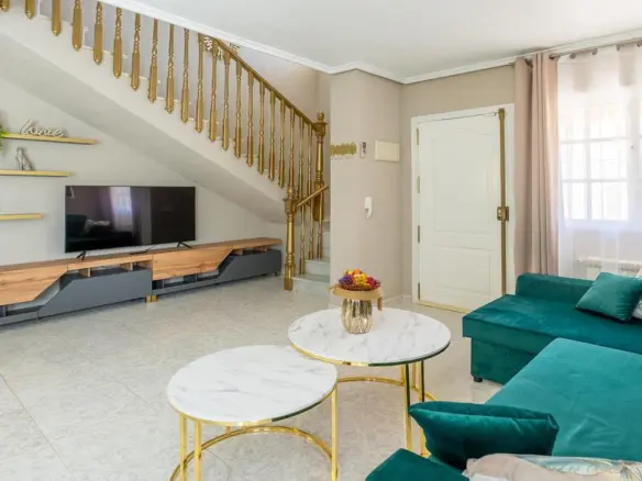Villa Of 98 M² With Sea Views In Punta Prima, Spain