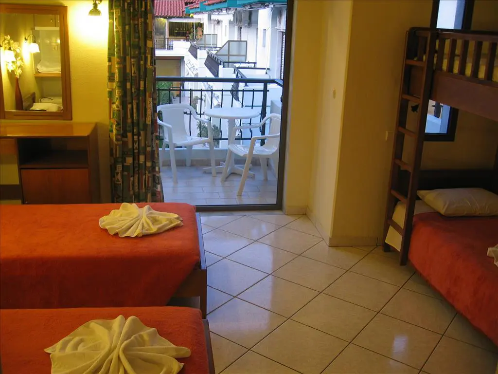Hotel Of 1680 M² In Kassandra, Chalkidiki