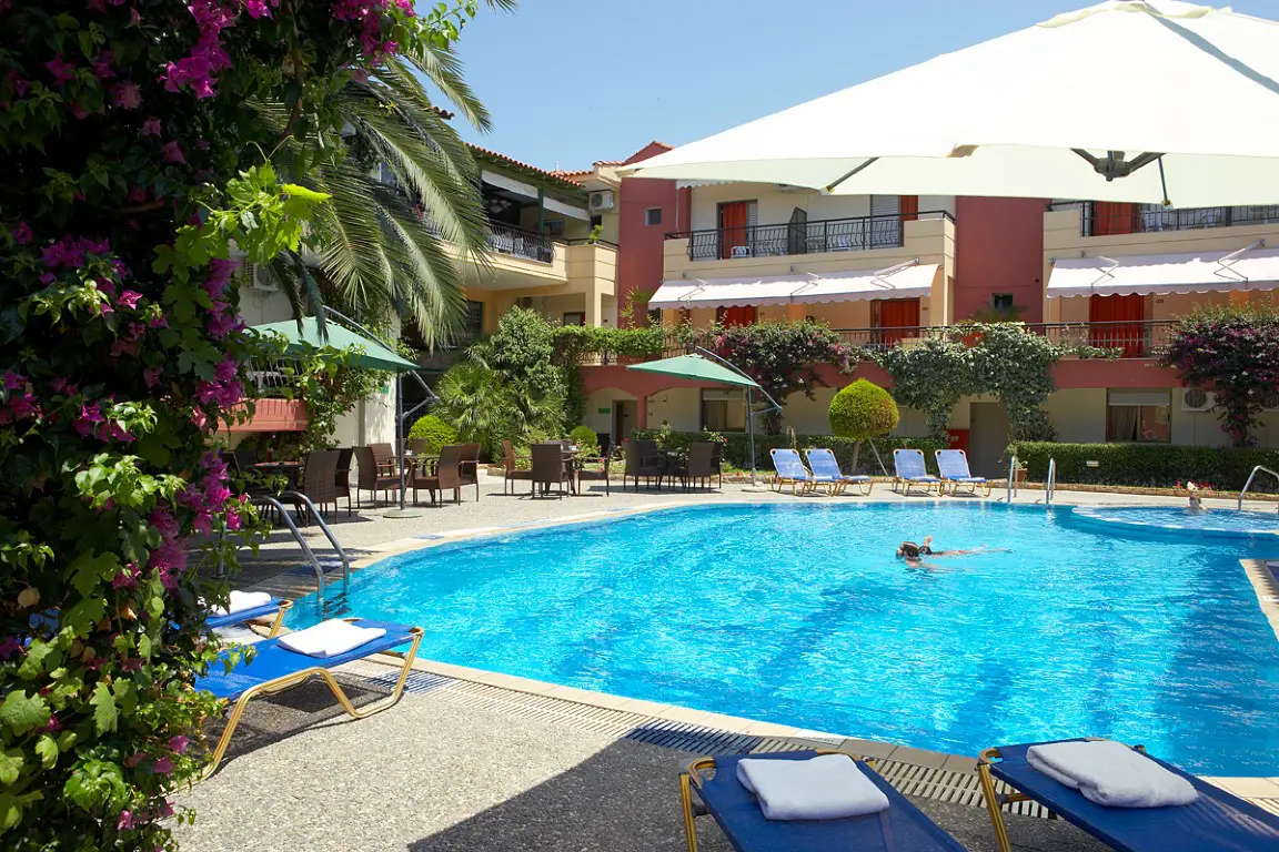 Hotel Of 1680 M² In Kassandra, Chalkidiki