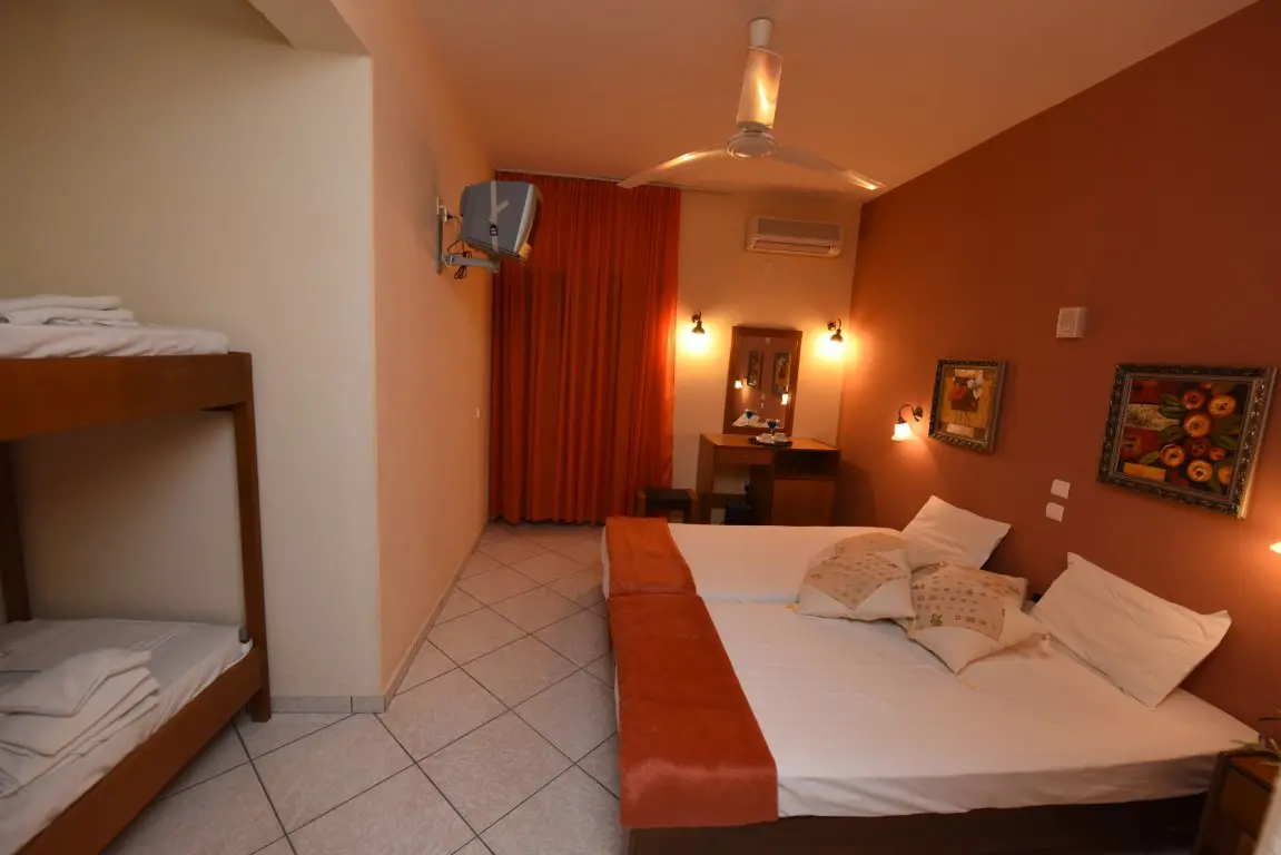 Hotel Of 1680 M² In Kassandra, Chalkidiki