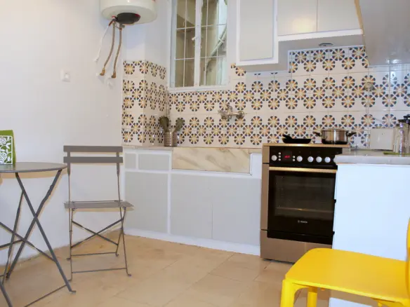 Flat In Athens – Center – Center, Greece (84 M²)