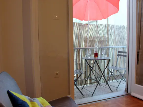 Flat In Athens – Center – Center, Greece (84 M²)