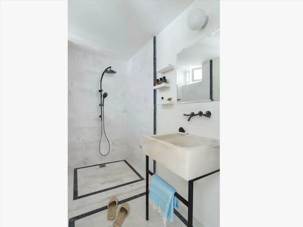Flat Of 245 M² In Athens