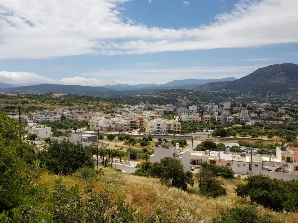 Land Of 2000 M² In Crete