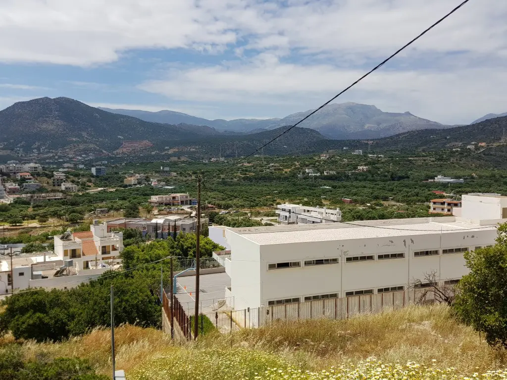 Land Of 2000 M² In Crete