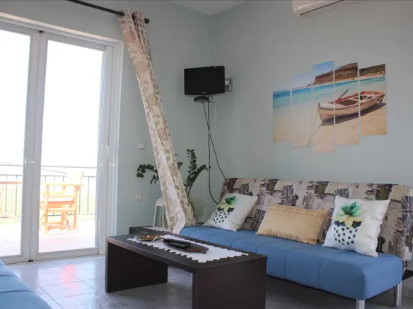 5-bedroom Hotel In Greece (256 M²)