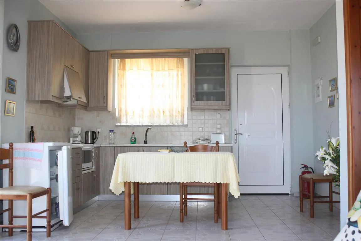 Hotel Of 256 M² In Crete