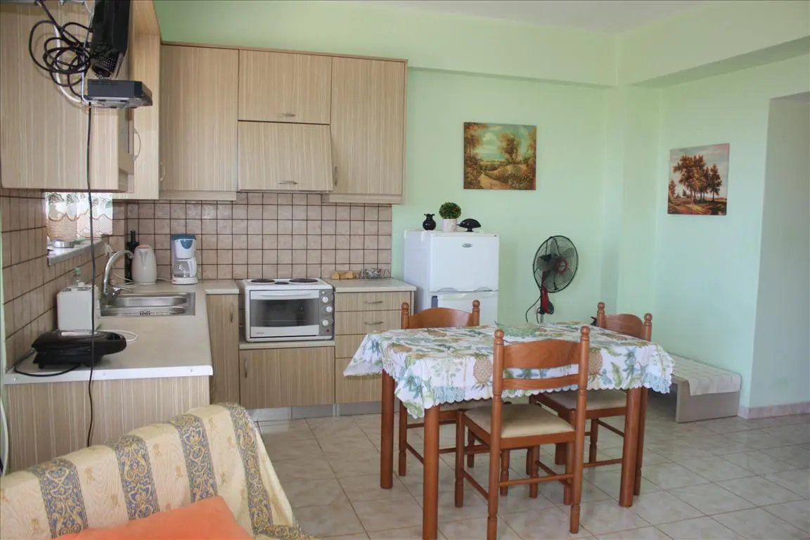 Hotel Of 256 M² In Crete