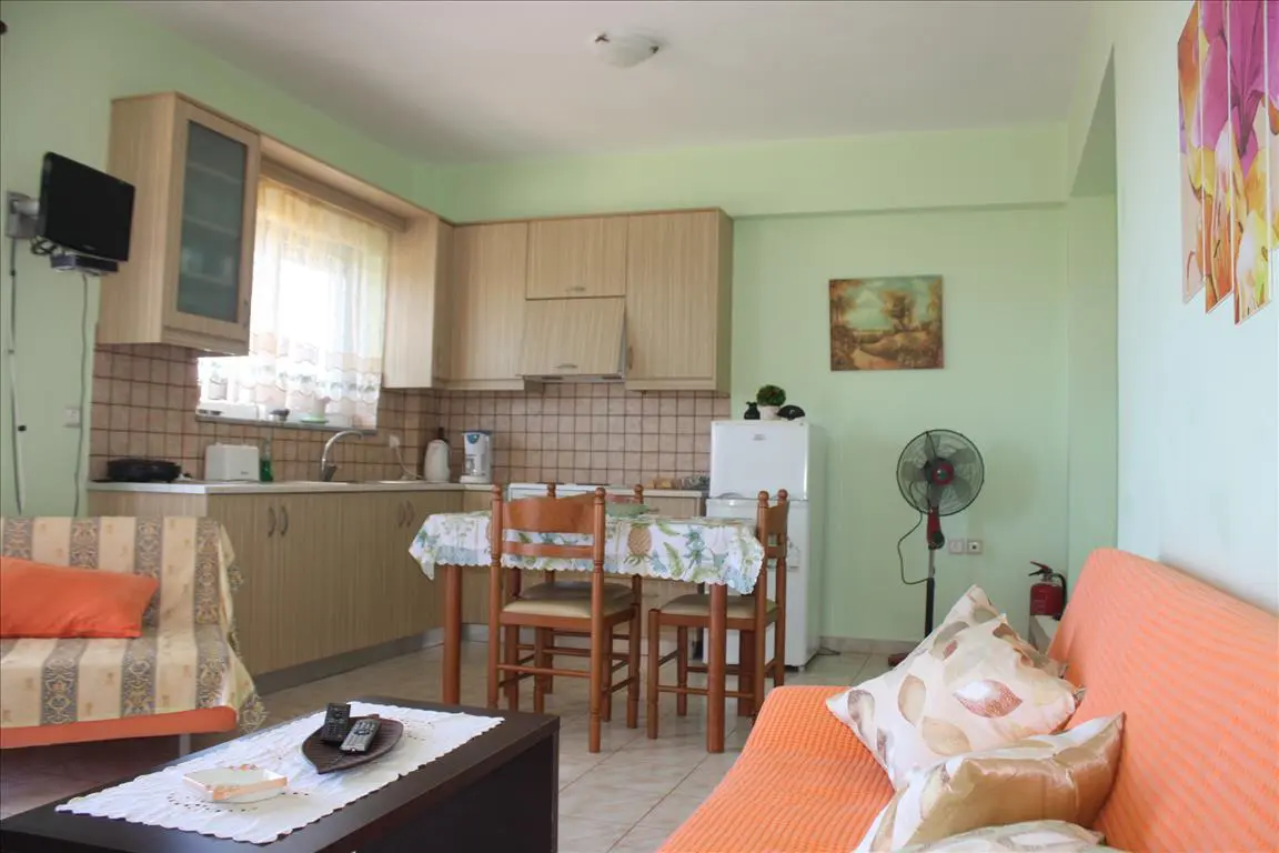 Hotel Of 256 M² In Crete