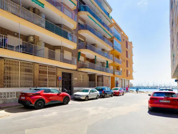 Apartment Of 115 M² In Torrevieja