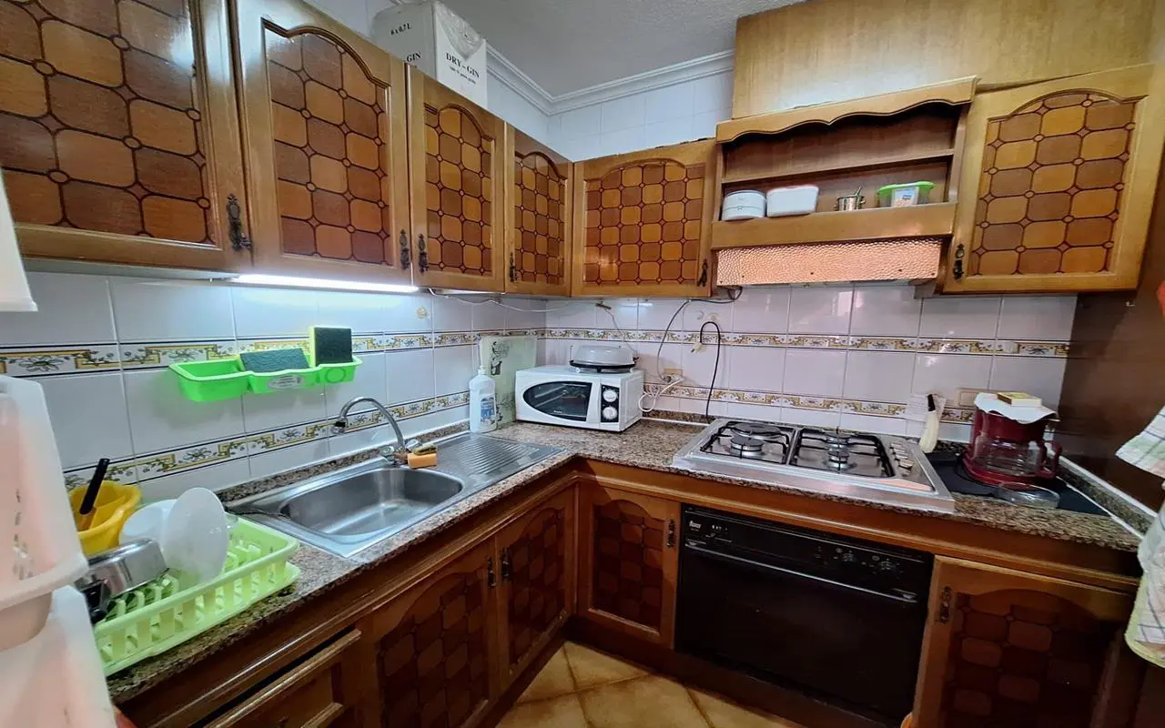 Apartment Of 77 M² With Sea Views In Torrevieja, Spain