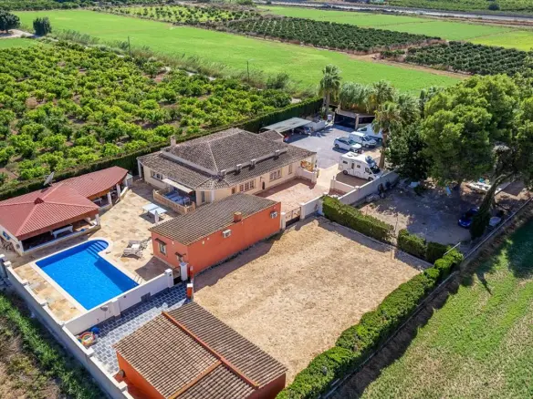 Country House Of 300 M² In Rojales, Spain
