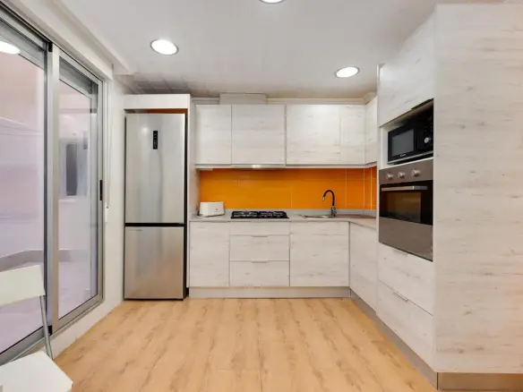 Apartment Of 115 M² In Torrevieja