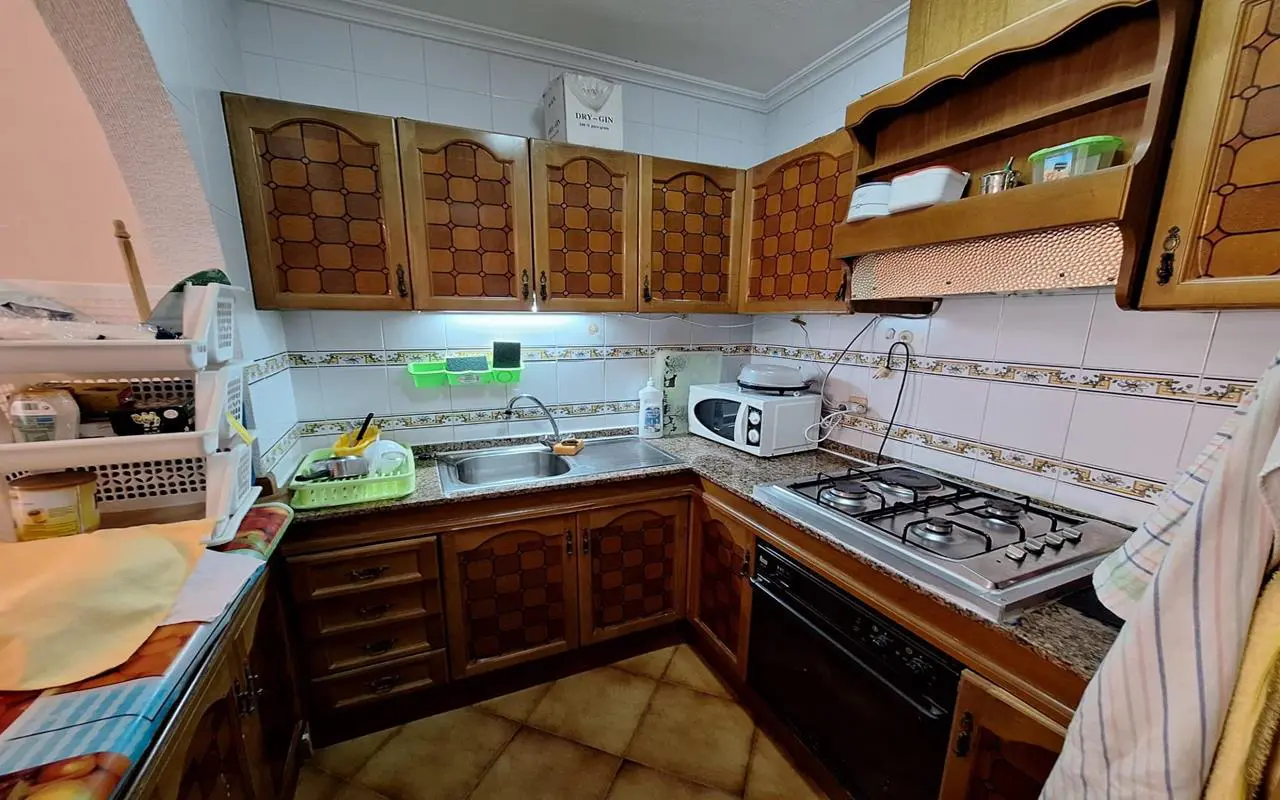Apartment Of 77 M² With Sea Views In Torrevieja, Spain