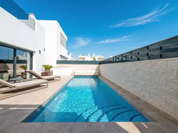 Villa Of 116 M² In Ciudad Quesada, Spain