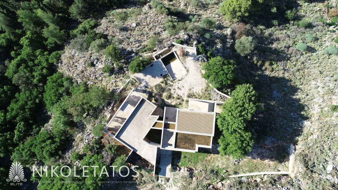 Charming Koutavos Home: Your Greek Oasis Awaits