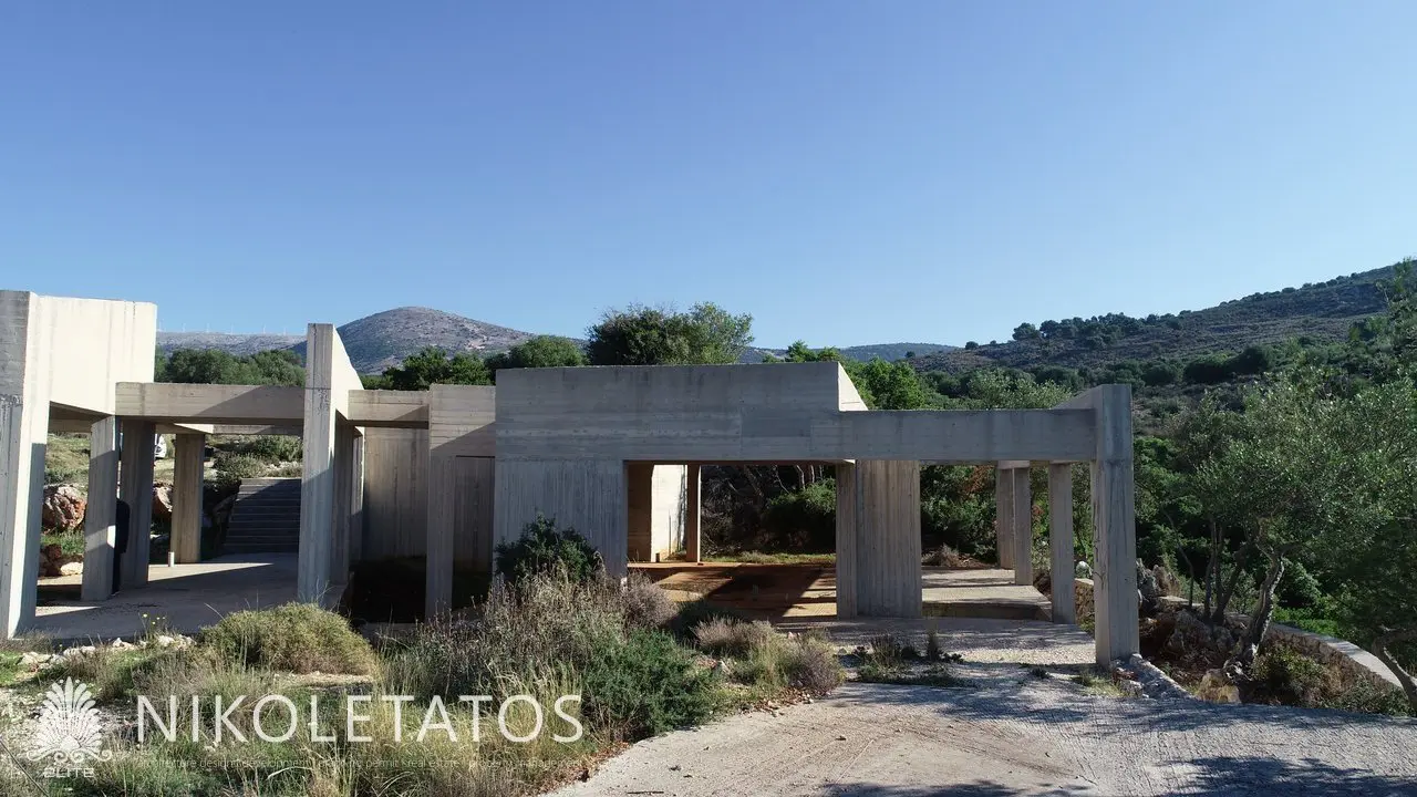 Charming Koutavos Home: Your Greek Oasis Awaits